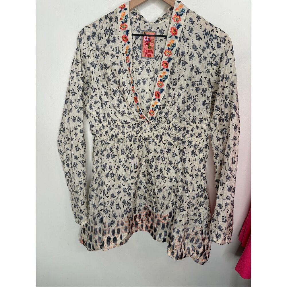 Johnny Was Silk Embroidered Top | Small in Multicolor
